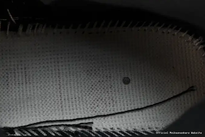 Official Maikesneakers Pack